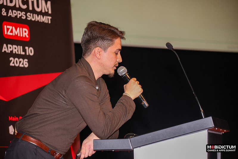 Melih Bahri Aktan speaking at Mobidictum App Summit, İzmir 2025
